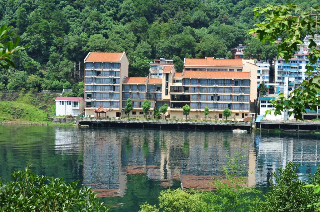 Jiande Yinyuan Hotel Tangcun Exterior foto